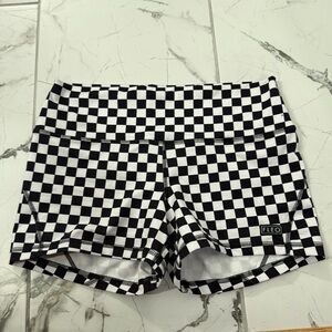 Fleo Women's Checkered Athletic Shorts